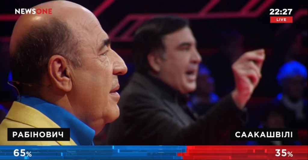 На премьере шоу «Украинский формат» Рабинович передал Саакашвили галстук и предложил «дожевать»
