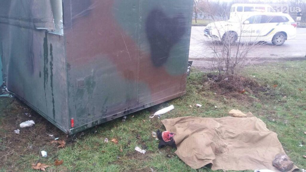 На Николаевщине грузовик Нацгвардии врезался в остановку с людьми - есть погибшие (ФОТО)