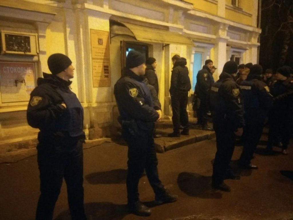 Спецназ в Харькове провел штурм и освободил заложников в "Укрпочте" (ФОТО ЗАДЕРЖАННОГО)