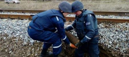 ЧП на Одесчине: возле ж/д путей обнаружили артиллерийские снаряды (ФОТО)