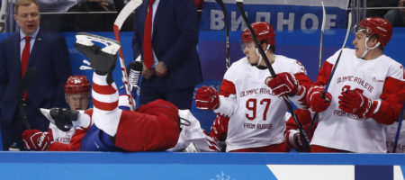 Русские болельщики и адекватные журналисты очень грубо высмеяли свою сборную на хоккейном турнире Олимпиаде