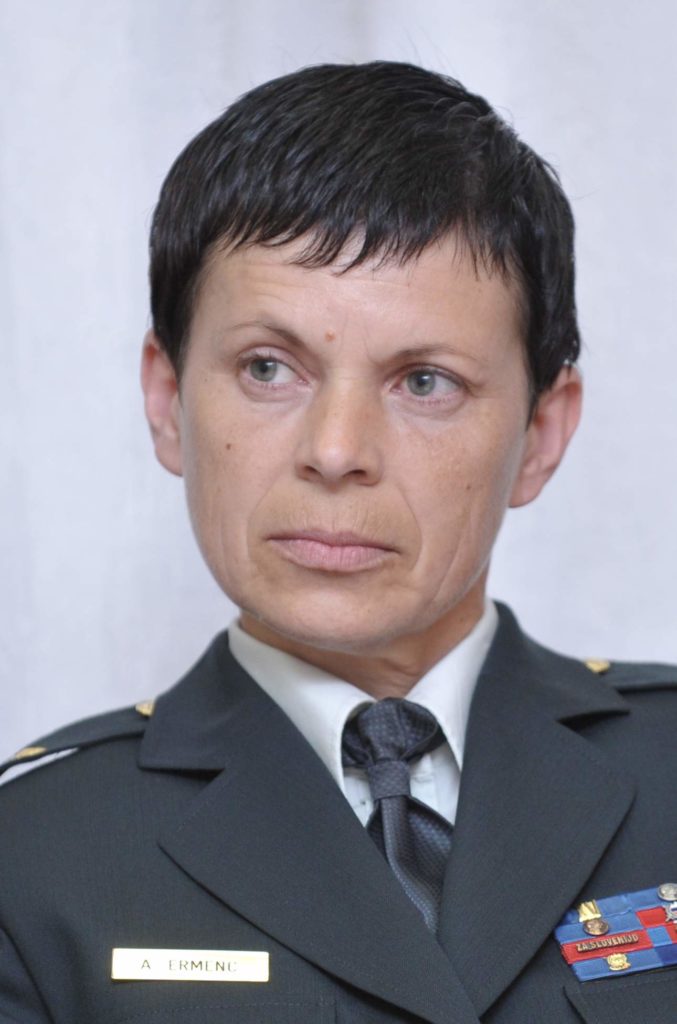Заместителем словенской армии стала женщина