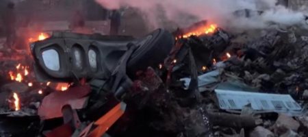 УЖАС! В Алжире разбился самолет, свыше 200 погибших (ПЕРВЫЕ КАДРЫ 18+)