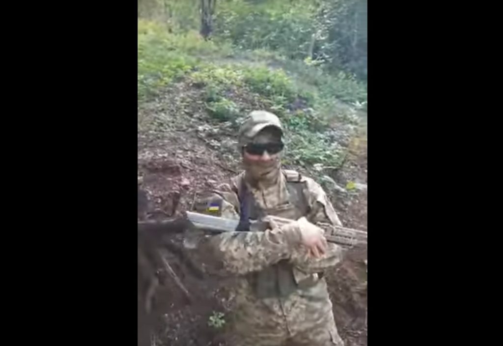 "Как это на украинском? ааа точно - пєрємога!" ряженые боевики опозорились обращением к Порошенко (ВИДЕО)