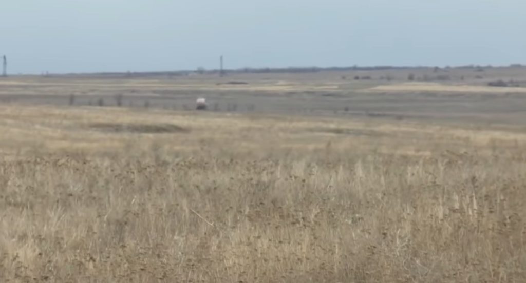 "Пошла родимая! ЕСТЬ!" Силы АТО уничтожили танк российских боевиков (ВИДЕО)