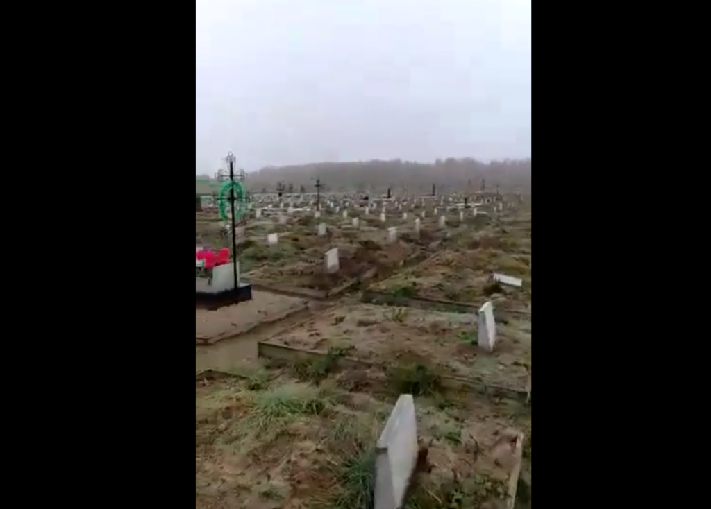 "Это правда, много могил, тут одни наши" - россиянин поражен огромным кладбищем русских вояк с Донбасса под Питером: его видео взорвало сеть (ВИДЕО)