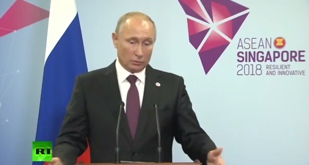 Путин взбешенный Порошенком истерил на брифинге в Сингапуре (ВИДЕО)