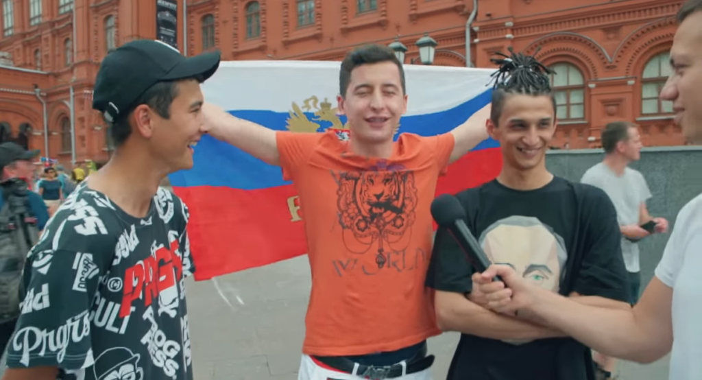 Украинский журналист высмеял россиян в Москве, в новой передаче "Дурнев портит все" (ВИДЕО)