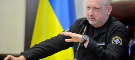 Турчинов созывает СНБО - в Украине ночью могут ввести военное положение