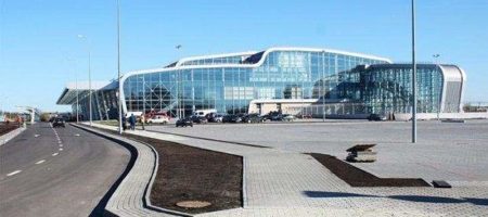 ЧП во Львовском аэропорту: начали отменять рейсы