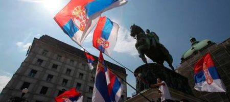 Сербское правительство отказалось от вступления в НАТО
