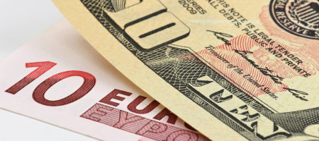 Эксперты спрогнозировали курс валют в Украине на следующую неделю