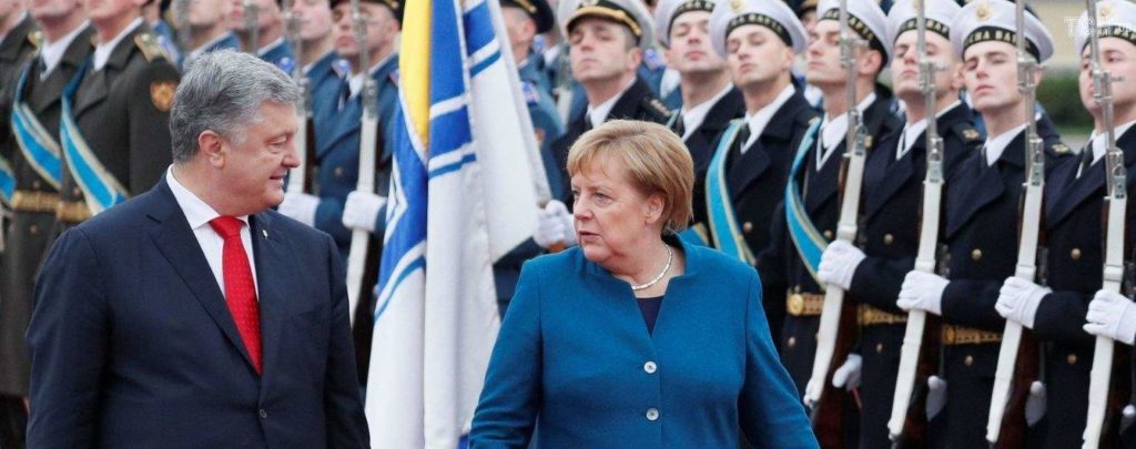 ВЫБОРЫ 2019: Меркель поздравила Порошенко с выходом во второй тур