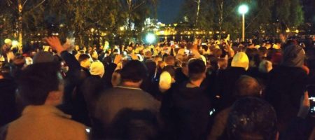 "Долой РПЦ! Вон Кирила!" Массовые протесты в Екатеребурге, горожане восстали против церкви и силовиков (ВИДЕО)
