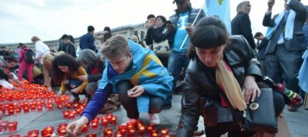 В Киеве почтили память жертв депортации крымских татар советским режимом (ВИДЕО)