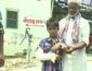 Индийские медики умудрились наложить ребенку гипс не на ту руку