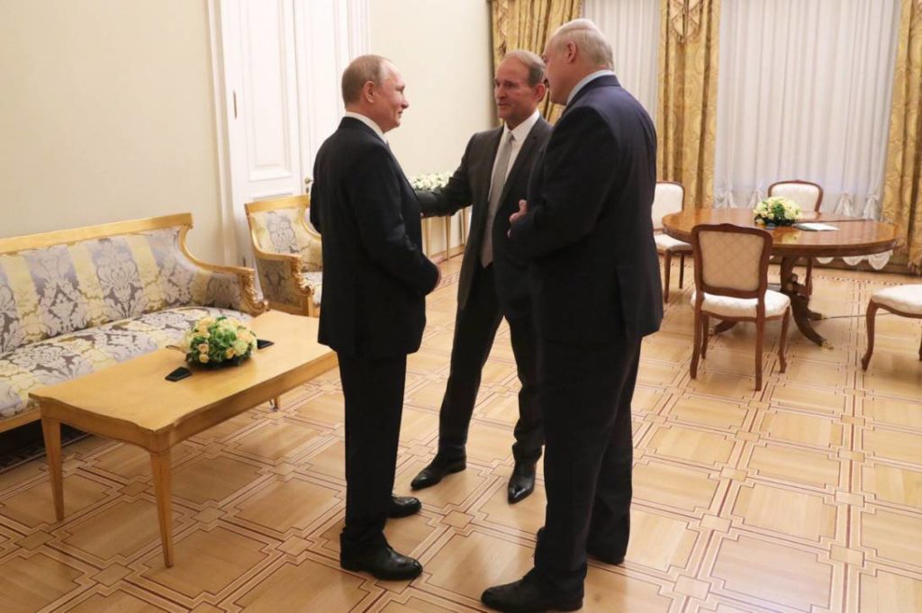 Путин поблагодарил Медведчука за усилия по освобождению пленных и установлению мира в Украине