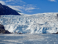 Часть ледника на Аляске убила туристов на каноэ