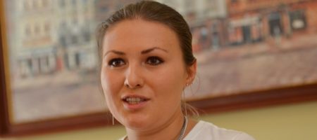 Активистка София Федина обратился к украинцам которые "устали от войны": её слова довели зал до слез (ВИДЕО)