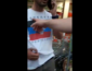 "Стой пи**р!" украинцы поймали боснийского фаната "ДНР" в Германии (ВИДЕО)