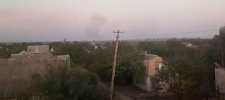 В сети появилось видео как российские боевики обстреливают мирные кварталы сводного города на Донбассе