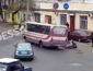 Потерял пассажирку и поехал дальше: жительница Одессы выпала на ходу из маршрутки