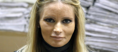Известная телеведущая Дана Борисова избила дочь до сотрясения, врачам пришлось откачивать обеих