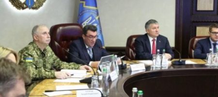 Зеленский срочно созывает СНБО из-за обострения на Донбассе