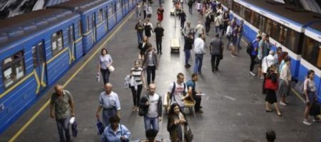 Вирусолог: метро в Киеве можно было и не закрывать