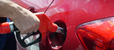 Топливо по 16 гривен: эксперты обрадовали водителей новыми ценами