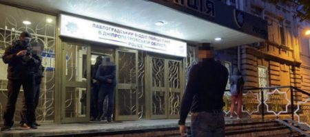 ГБР и СБУ разоблачили банду копов-преступников