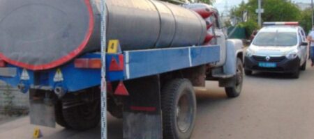 В Житомире под колесами грузовика погиб 5-летний ребенок