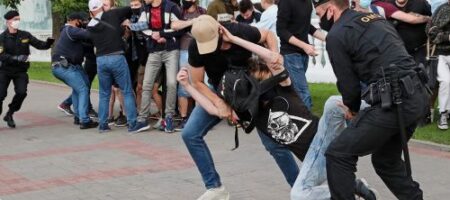 «Девушек насилуют толпой до потери сознания»: стало известно об издевательствах в СИЗО Беларуси