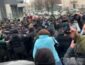 Под телеканалом “Наш” начались столкновения националистов с полицией