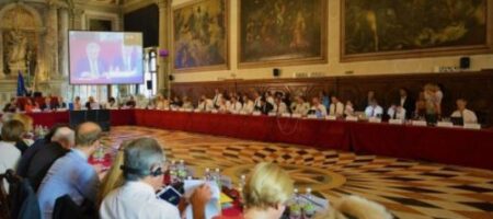 Украина срочно обратилась к Венецианской комиссии, и вот почему