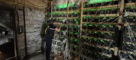 В Украине майнеры криптовалюты воровали электроэнергию (ФОТО)