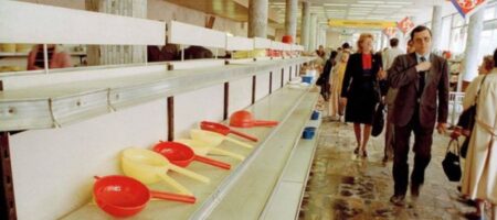 "Несуны" в СССР: самые популярные "схемы" воровства в торговле и на производстве