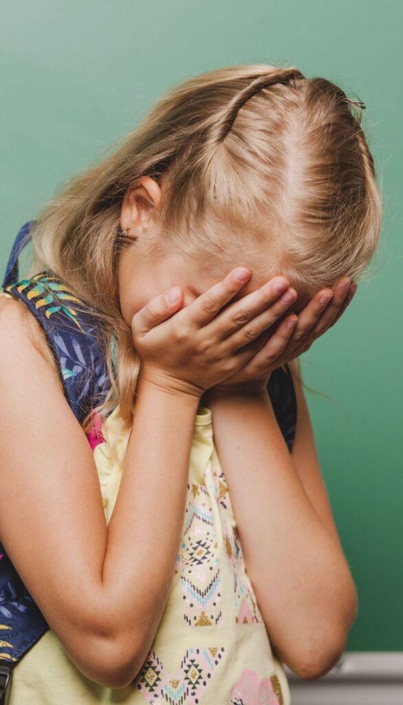 На Ровенщине школьница выкладывала издевательства над девочкой в Instagram