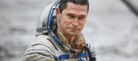 Российского космонавта не пустили в США. СМИ пишут, что это связано с незаконным посещением Крыма
