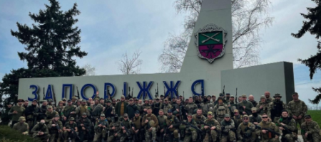 За 200 км від Маріуполя: велика група "Азова" з танками та бронетехнікою йде на Донбас із півночі