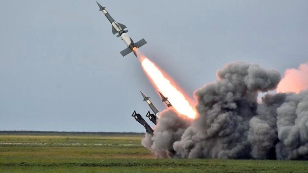 Ракетних атак по Україні буде більше: названо дві причини