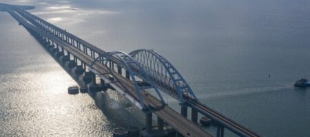 "Сантиментів ніхто не відчуває": Арестович розповів, коли ЗСУ вдарять по "кримському мосту"