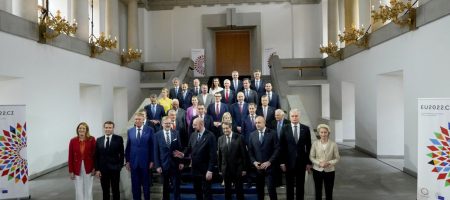 Країни ЄС домовилися спільно ізолювати Росію через війну в Україні: "В цьому ми єдині"