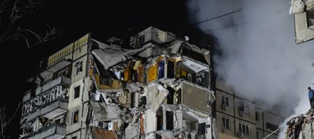 Число жертв удару по будинку в Дніпрі знову зросло