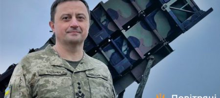 Командувач Повітряних сил показав ЗРК "Patriot" в Україні