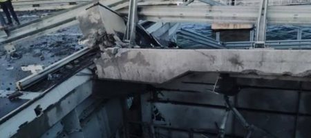 З'явилося відео "нічної атаки" на Кримський міст