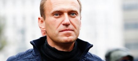 Навальний помер у виправній колонії росії