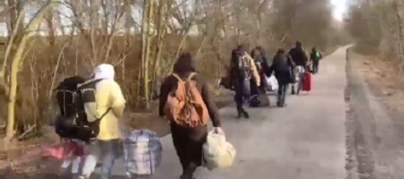 Росіяни масово тікають з Бєлгородскої області (ВІДЕО)