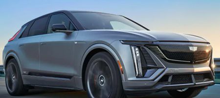 Стильний і потужний: Cadillac показав новий спортивний електрокросовер (ВІДЕО)