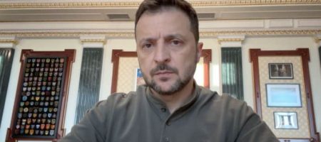 "Це х**ня, вибачте". Зеленський різко розкритикував стратегію західних партнерів щодо РФ напередодні повномасштабного вторгнення